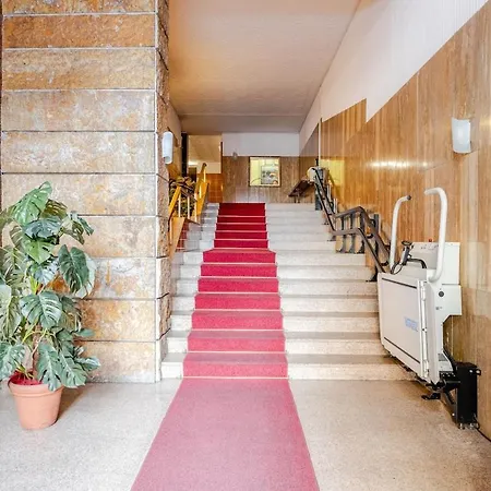 90mq Luxe Vatican Wifi Ac Metro Apartment *